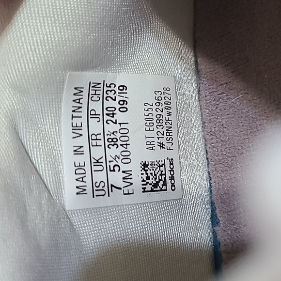 Adidas Women's Ozweego 'Cloud White' Silver Metallic Running Shoes EG0552 Size 7 - Picture 8 of 8